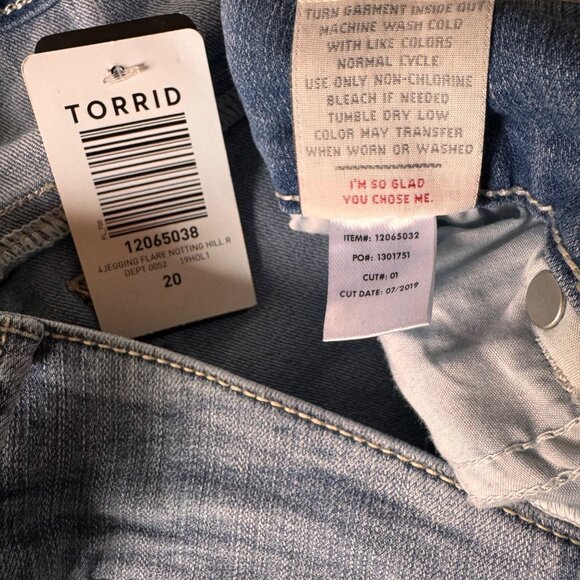 Torrid Denim Flare Jeans Vintage-Inspired Slim Knee & Flared Leg 20R Medium Wash - Picture 13 of 15